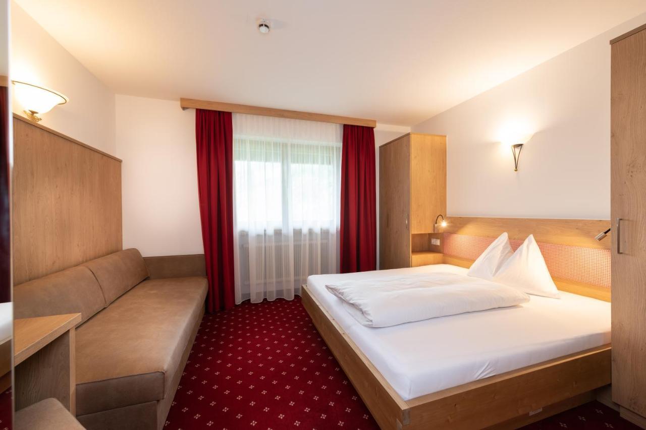 Hotel Gasthof Kroell - Inkl Nationalpark-Karte, 1 X Grossglockner Hochalpenstrasse Kostenlos, 1X Gerlos Alpenstrasse Kostenlos, Krimmler Wasserfaelle Kostenlos, Verschiedene Bergbahnen Kostenlos, Badesee Kostenlos, Bus & Zug Kostenlos, Genusskueche, Niedernsill Exteriér fotografie